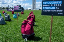 ‘Desafio do desodorante’ reacende debate sobre o PL das Fake News; entenda