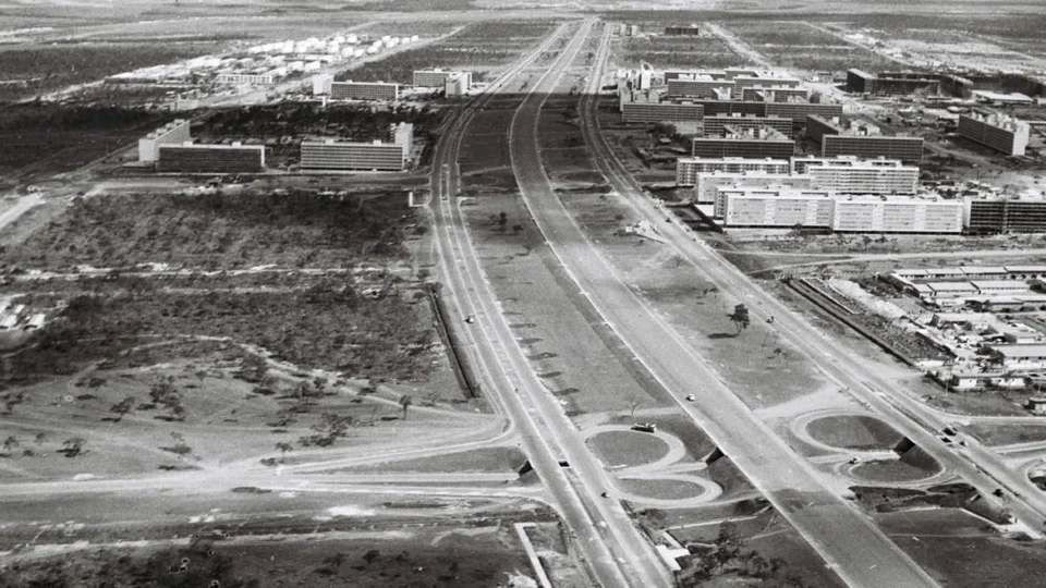 Recordar é viver! Veja fotos do antes e depois de Brasília