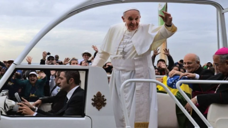 Papa Francisco bateu Madonna e deve manter recorde sobre Lady Gaga em Copacabana