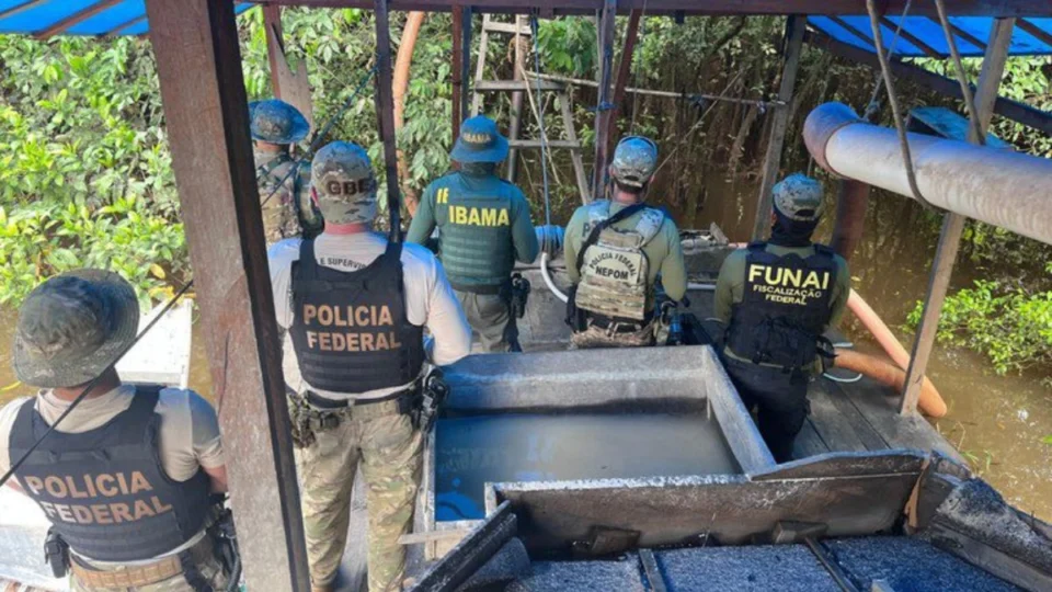 Garimpo ilegal: operação no Vale do Javari combate ameaça a povos indígenas isolados