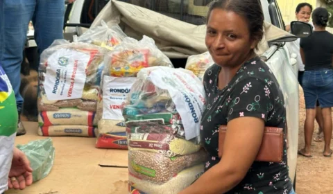 Cheia do Rio Madeira: mais de 1.400 cestas básicas são entregues a famílias em Porto Velho
