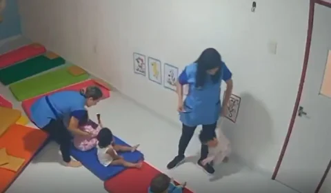 Cena de maus-tratos a bebê de 11 meses em creche de Manaus viraliza e gera revolta; veja vídeo