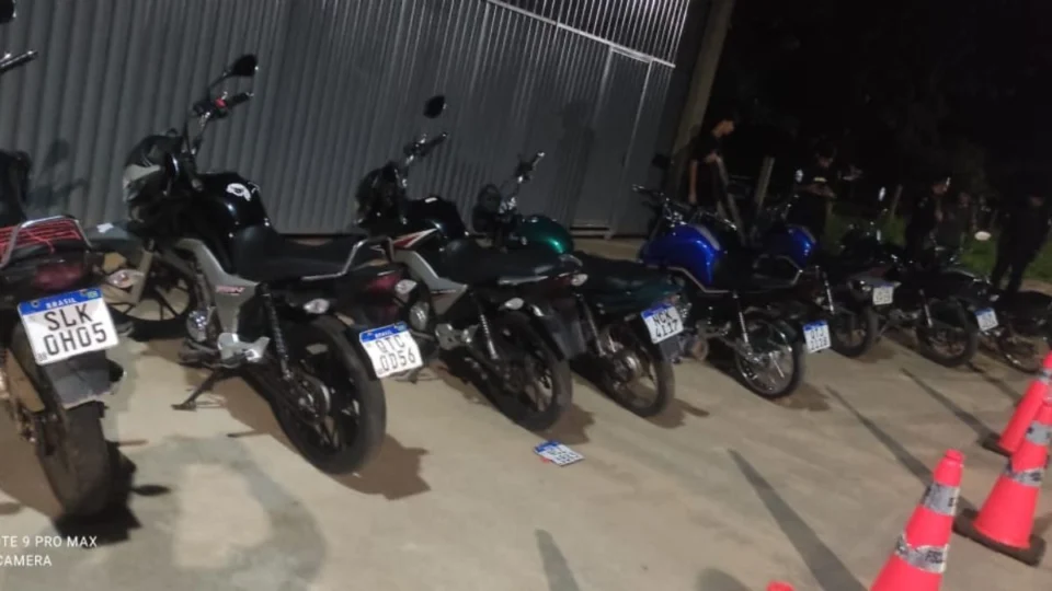 VÍDEOS: nove motocicletas irregulares são apreendidas durante operação em Ji-Paraná