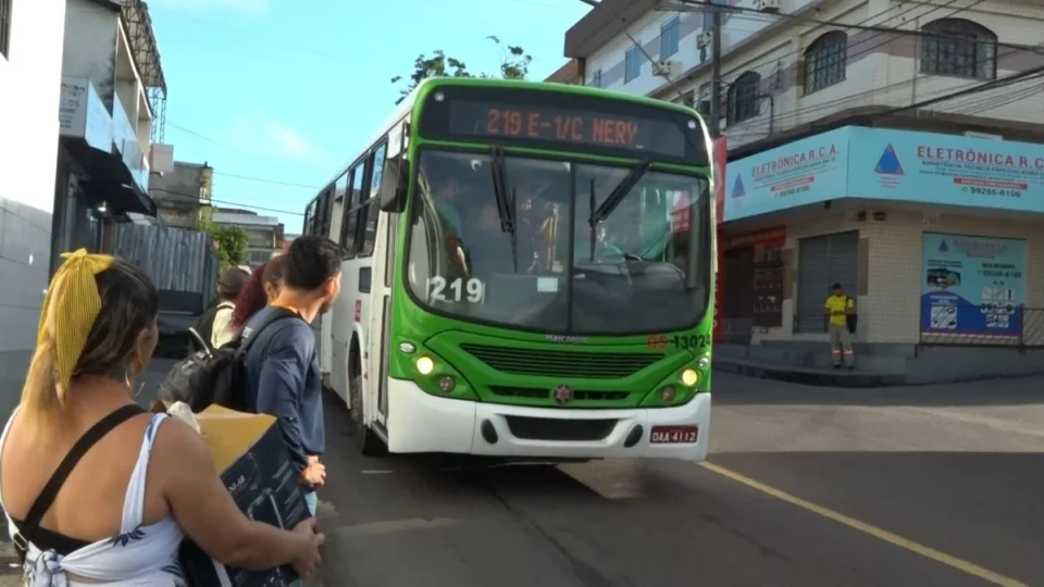 Justiça autoriza uso de força e arrombamento ao Sindicato dos Rodoviários de Manaus