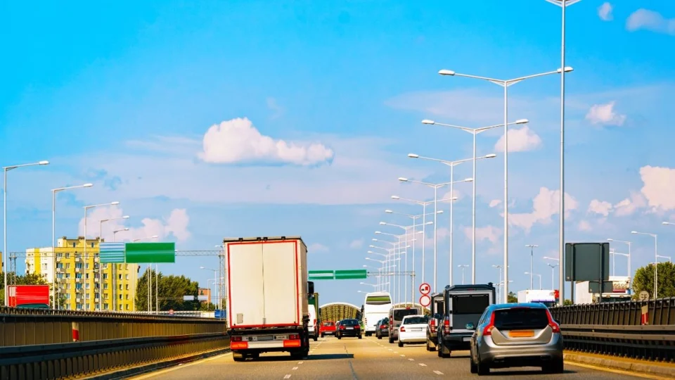 DNIT limita circulação de carretas em Porto Velho; veja o que muda, quando e onde