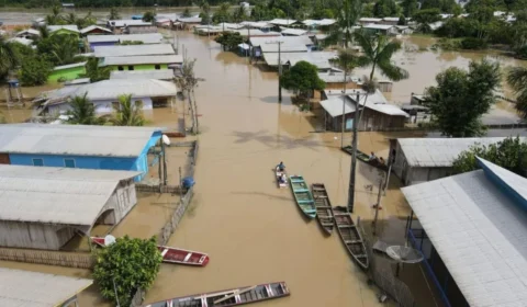 Mais de 23 mil famílias são atingidas pela cheia dos rios no Amazonas