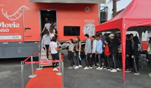 No coração da Amazônia: carreta viaja cerca de 7 dias para levar cinema gratuito