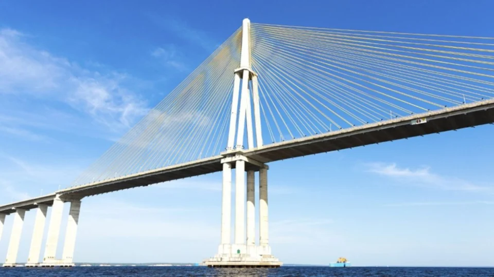 Suposto risco de desabamento da Ponte Rio Negro é investigado após denúncias de erosão