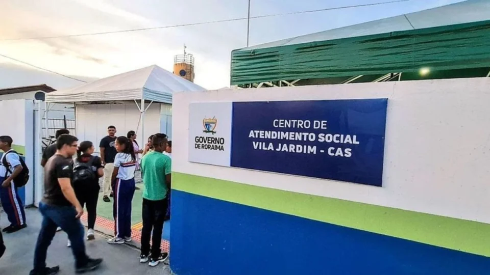 Entrega de peixes pelo governo gera confusão em Boa Vista; veja vídeo