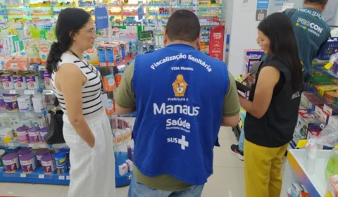 Farmácias clandestinas são interditadas em Manaus durante fiscalização