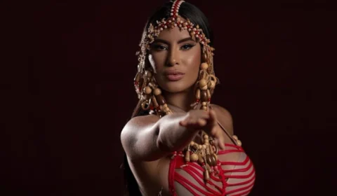 Isabelle Nogueira recebe títulos de cidadã em Parintins e Juruti