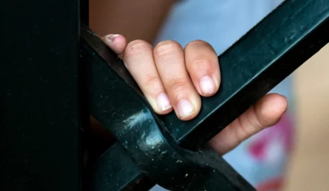 Mulher é resgatada com rosto desfigurado após três dias em cárcere privado em Cacoal; ex-namorado é principal suspeito