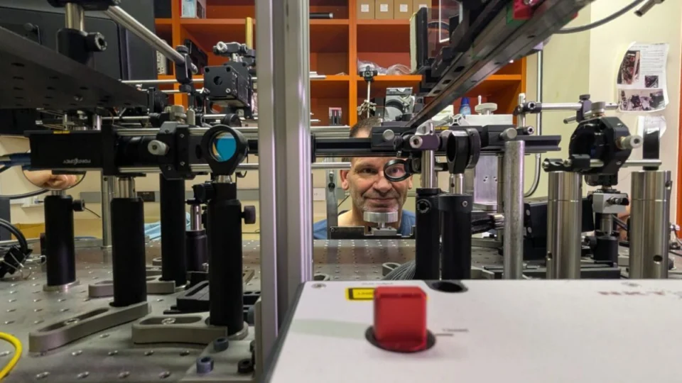 ‘Olo’: cientistas usam técnica e descobrem nova cor nunca vista pelo olho humano