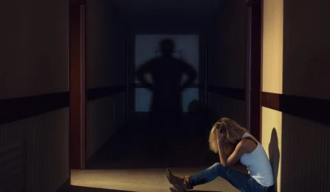 Pai é investigado por agredir e humilhar filha em via pública de Ji-Paraná; entenda o caso