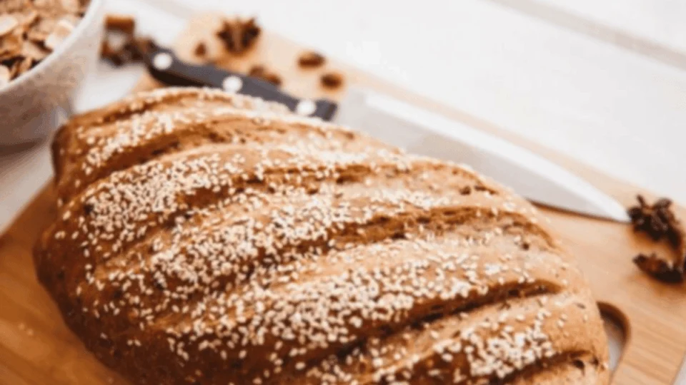 Receita de pão de cuzcuz simples e rápida para o café da manhã