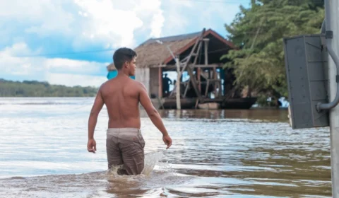 Rio Madeira se aproxima da cota de inundação e comunidades de Porto Velho sofrem com alagamentos