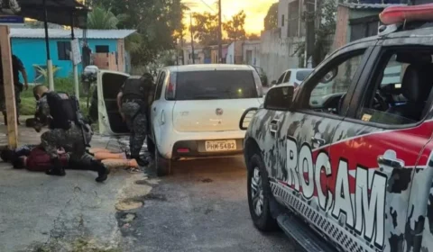 Trio é preso logo após arrastão com arma falsa e celulares roubados em Manaus