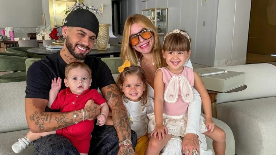 Virginia fala sobre exposição dos filhos nas redes sociais: ‘enquanto tiverem menos de 18 anos, eu mando’