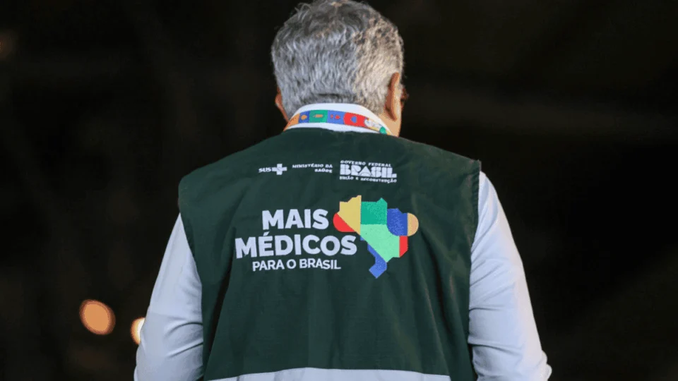 Saiba como atuar pelo Mais Médicos: novo edital abre mais de 3 mil vagas em todo o país