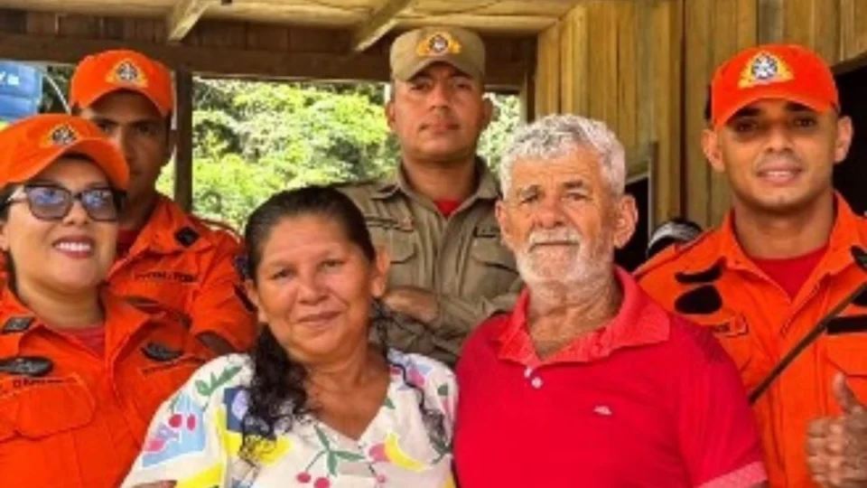 VÍDEO: Idosos são resgatados com vida após se perderem em mata no AM