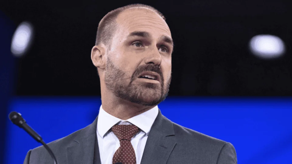 Eduardo Bolsonaro revela vontade de disputar a Presidência em 2026