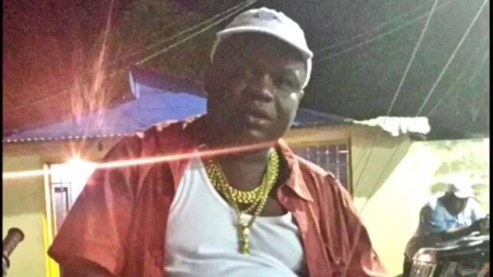 Ouro ilegal, homicídio e sósia com tornozeleira: veja quem é o líder de facção foragido em Roraima