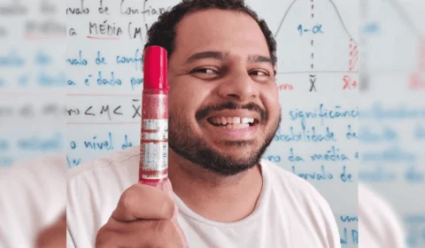 Servidor filmava mulheres nuas em banheiros há anos e trocava vídeos por pornografia com cadáveres