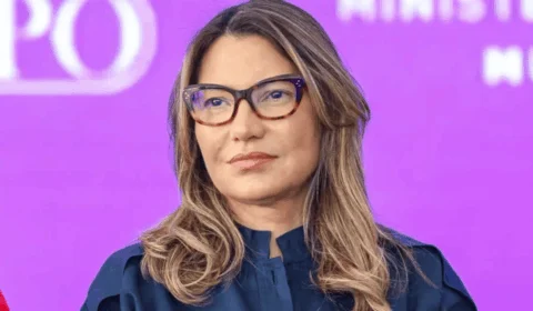 Governo tem 20 dias para explicar viagens de Janja; AGU reage e afirma legalidade