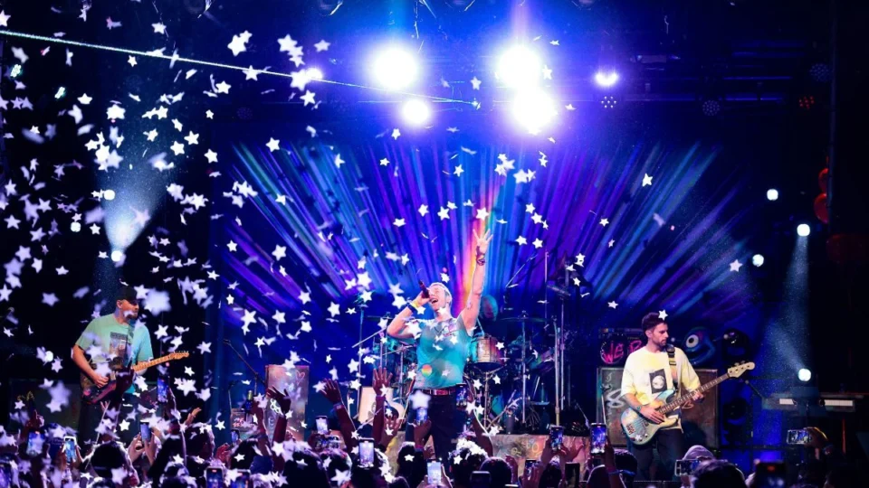 Coldplay faz pausa na carreira e cancela turnê no Brasil