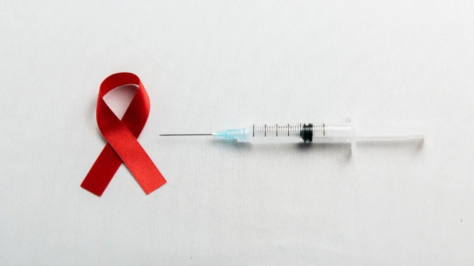 18 de maio: Dia de Conscientização sobre a Necessidade de Vacina Contra HIV/Aids