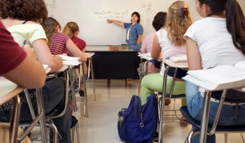 Manaus perde R$ 53 milhões do Fundeb por falhas na gestão educacional, aponta TCE