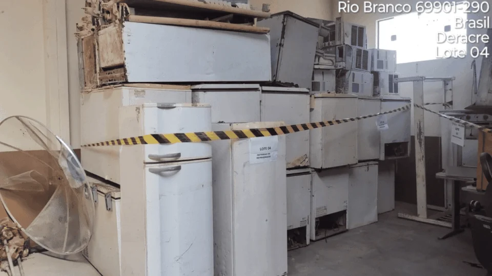 Governo do Acre promove leilão eletrônico de bens inservíveis no dia 26 de maio