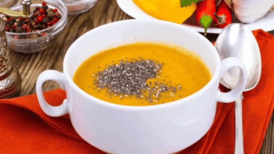 Receita fácil: creme de abóbora com gengibre, perfeita para qualquer refeição