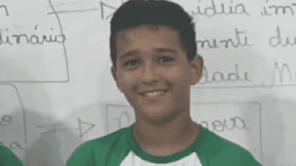 Adolescente morre de infecção generalizada após dar entrada no hospital com ferimento na perna