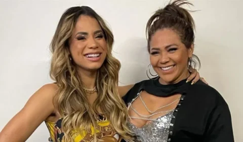 Mãe das cantoras Lexa e Wenny anuncia entrada em plataforma de conteúdo adulto: ‘nu total’