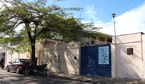 Mãe quer tirar filho de escola após ataque com faca em Manaus: ‘tragédia anunciada’