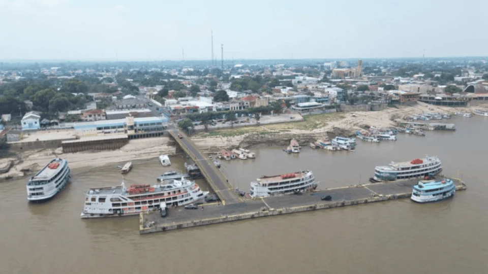 Preocupação com segurança leva à manutenção preventiva no porto de Parintins antes do Festival