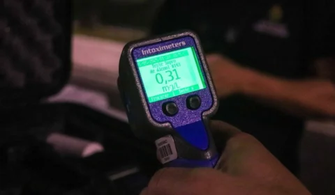 Mais de 50 motoristas embriagados são autuados durante feriado de 1º de Maio em Manaus