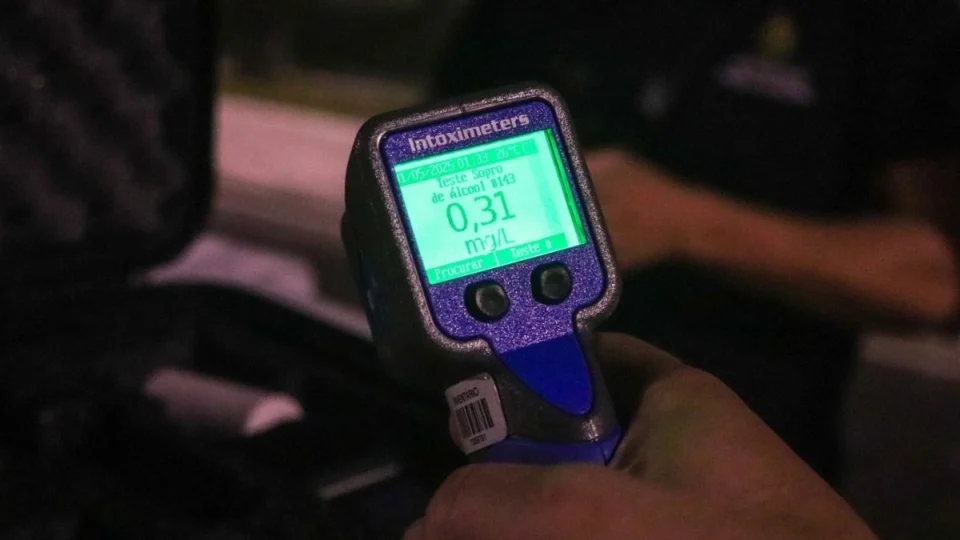 Mais de 50 motoristas embriagados são autuados durante feriado de 1º de Maio em Manaus