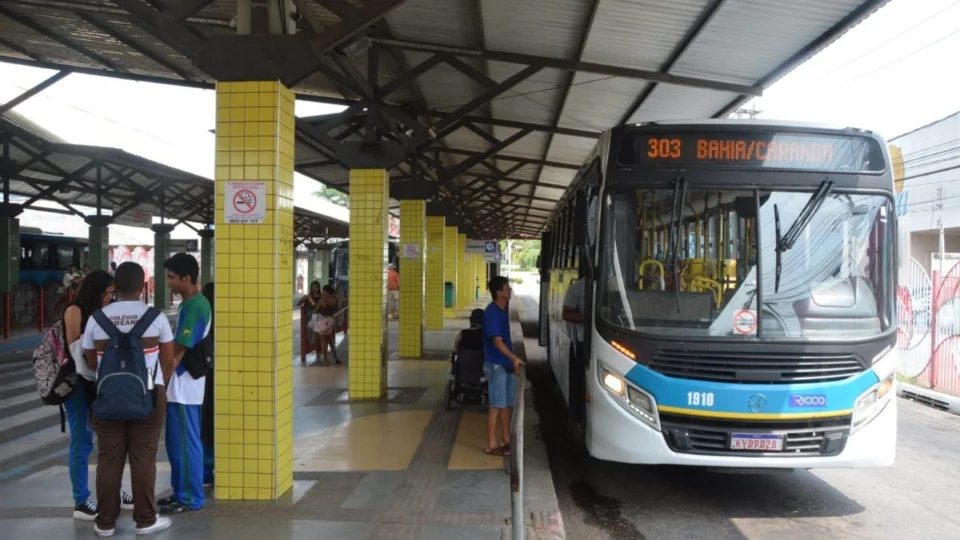 Passagem de ônibus poderá ser paga por PIX em Rio Branco; saiba como vai funcionar