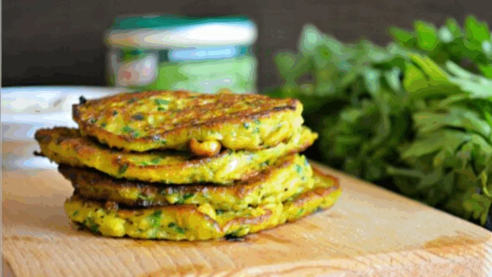 Receita fácil: panqueca de espinafre com ricota para almoço prático e saudável