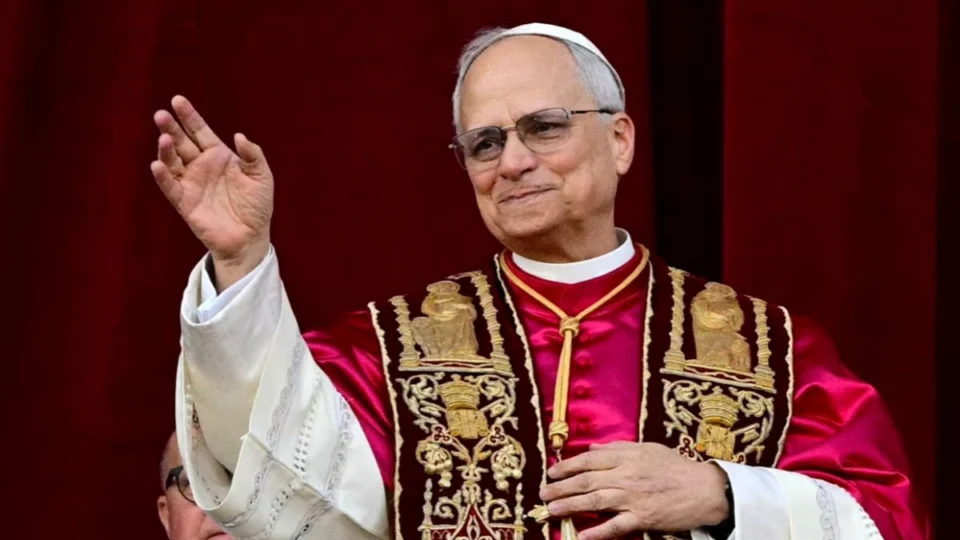 Papa Leão XIV não foi acusado de pedofilia: saiba o que é verdade e o que é falso