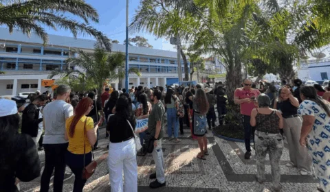 Servidores da Saúde protestam por reajuste salarial em Rio Branco e anunciam paralisação