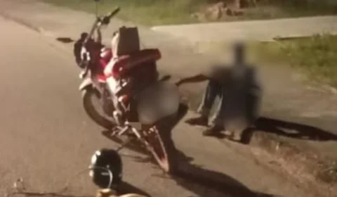 VÍDEO: homem arrasta pitbull morto amarrado à motocicleta em Rondônia