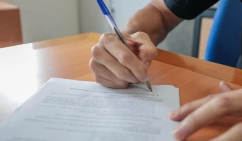 Processo seletivo: Prefeitura de Porto Velho abre mais de 600 vagas com salários de até R$ 9 mil; veja datas e como participar