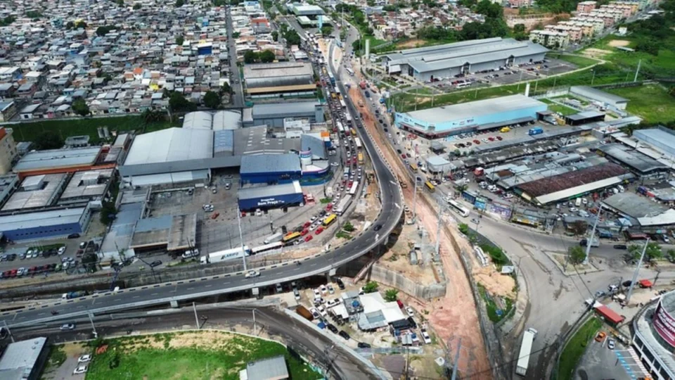 Viaduto Rei Pelé deve ser entregue em junho após novo adiamento em Manaus