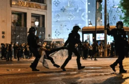 VÍDEO: festa do PSG por título da Champions tem mortes, incêndios e mais de 500 presos