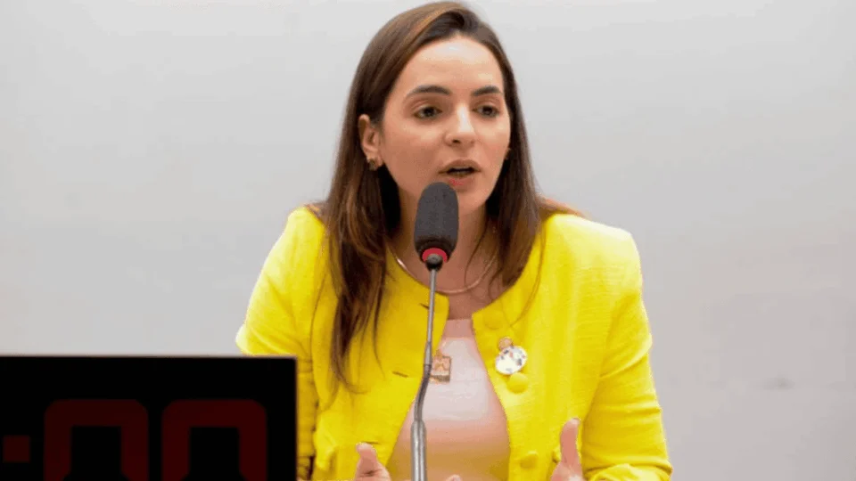 Deputada quer punir agressor que se aproxima de vítima, mesmo com consentimento dela