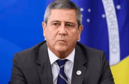 Após negar envolvimento em tentativa de golpe, Braga Netto pede soltura a Moraes