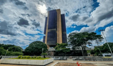 Banco Central vê incerteza global e evita medir impacto de crise no Oriente Médio
